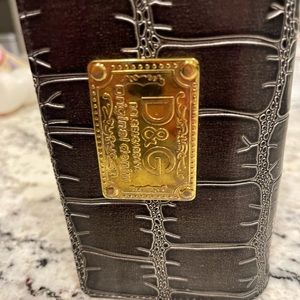 🔥🔥🔥D&G wallet purse size large🔥🔥🔥never used